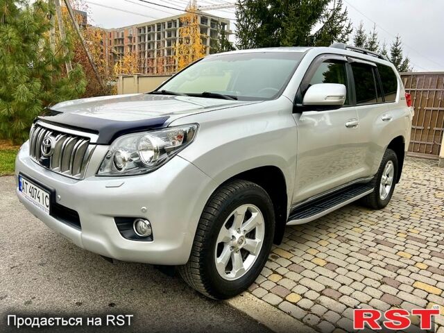 Серый Тойота Ленд Крузер Прадо, объемом двигателя 4 л и пробегом 272 тыс. км за 22700 $, фото 2 на Automoto.ua