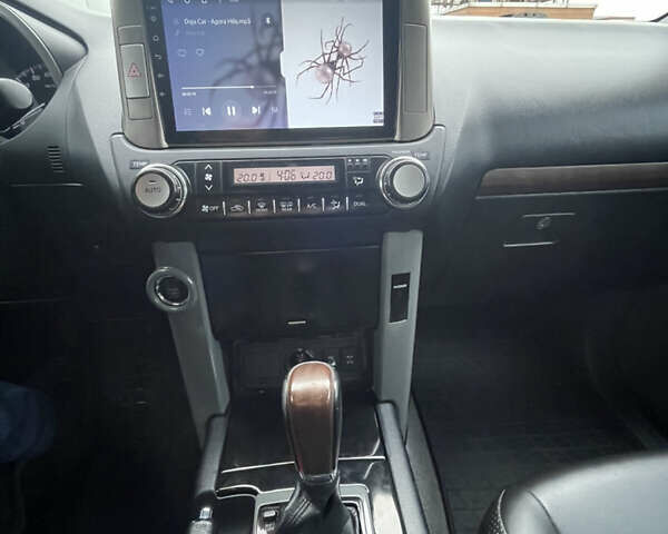 Серый Тойота Ленд Крузер Прадо, объемом двигателя 2.98 л и пробегом 139 тыс. км за 28000 $, фото 18 на Automoto.ua