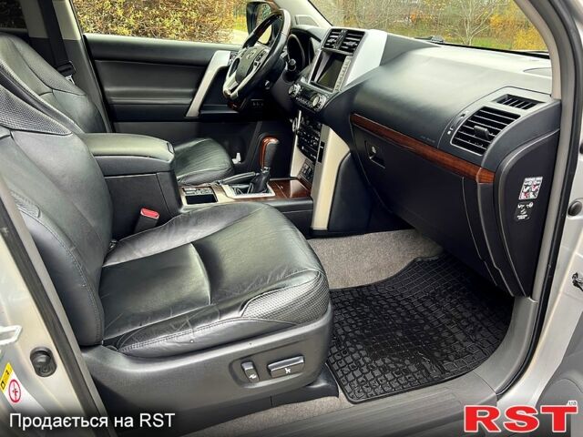 Серый Тойота Ленд Крузер Прадо, объемом двигателя 4 л и пробегом 272 тыс. км за 22700 $, фото 8 на Automoto.ua