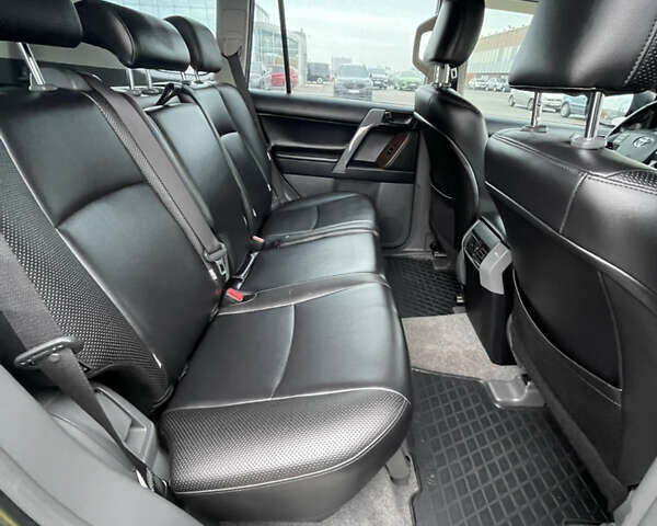 Серый Тойота Ленд Крузер Прадо, объемом двигателя 2.98 л и пробегом 139 тыс. км за 28000 $, фото 20 на Automoto.ua