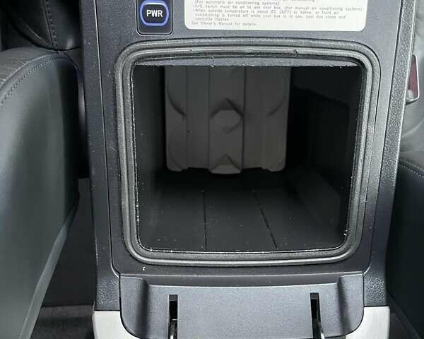 Серый Тойота Ленд Крузер Прадо, объемом двигателя 4 л и пробегом 240 тыс. км за 22950 $, фото 20 на Automoto.ua