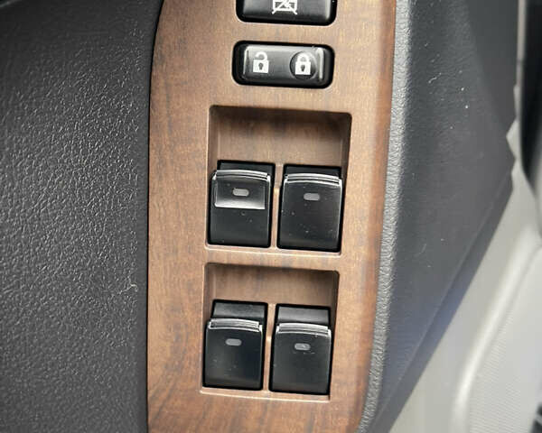 Серый Тойота Ленд Крузер Прадо, объемом двигателя 2.98 л и пробегом 139 тыс. км за 28000 $, фото 14 на Automoto.ua