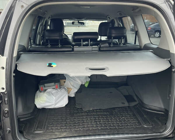 Серый Тойота Ленд Крузер Прадо, объемом двигателя 2.98 л и пробегом 139 тыс. км за 28000 $, фото 12 на Automoto.ua