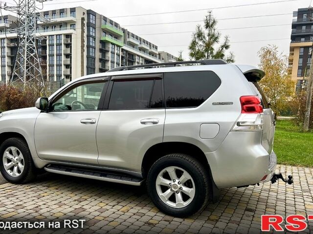 Серый Тойота Ленд Крузер Прадо, объемом двигателя 4 л и пробегом 272 тыс. км за 22700 $, фото 3 на Automoto.ua