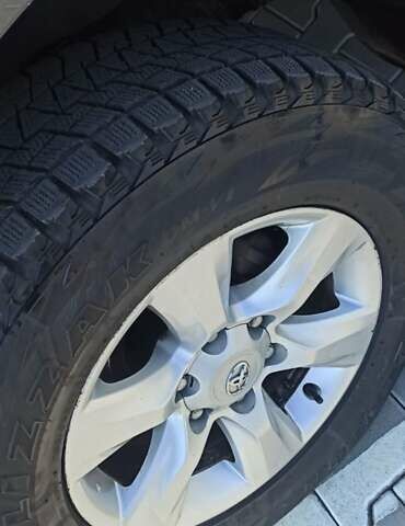 Серый Тойота Ленд Крузер Прадо, объемом двигателя 3 л и пробегом 158 тыс. км за 25000 $, фото 14 на Automoto.ua