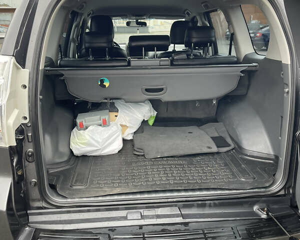 Серый Тойота Ленд Крузер Прадо, объемом двигателя 2.98 л и пробегом 139 тыс. км за 28000 $, фото 11 на Automoto.ua