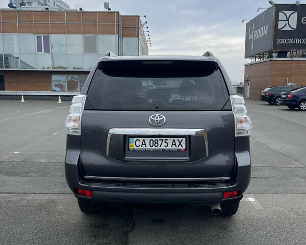 Серый Тойота Ленд Крузер Прадо, объемом двигателя 2.98 л и пробегом 139 тыс. км за 28000 $, фото 4 на Automoto.ua