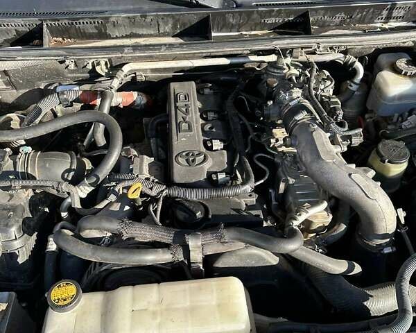 Серый Тойота Ленд Крузер Прадо, объемом двигателя 2.98 л и пробегом 280 тыс. км за 24000 $, фото 26 на Automoto.ua