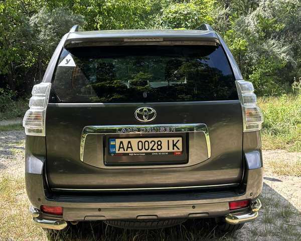 Сірий Тойота Ленд Крузер Прадо, об'ємом двигуна 2.98 л та пробігом 347 тис. км за 24000 $, фото 7 на Automoto.ua