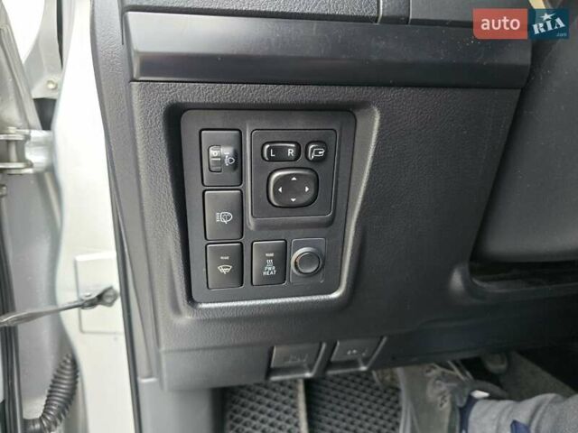 Серый Тойота Ленд Крузер Прадо, объемом двигателя 3 л и пробегом 281 тыс. км за 21900 $, фото 17 на Automoto.ua