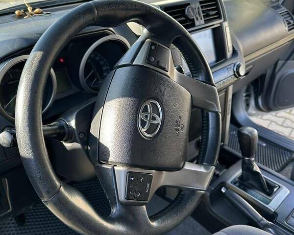 Серый Тойота Ленд Крузер Прадо, объемом двигателя 2.98 л и пробегом 280 тыс. км за 24000 $, фото 17 на Automoto.ua