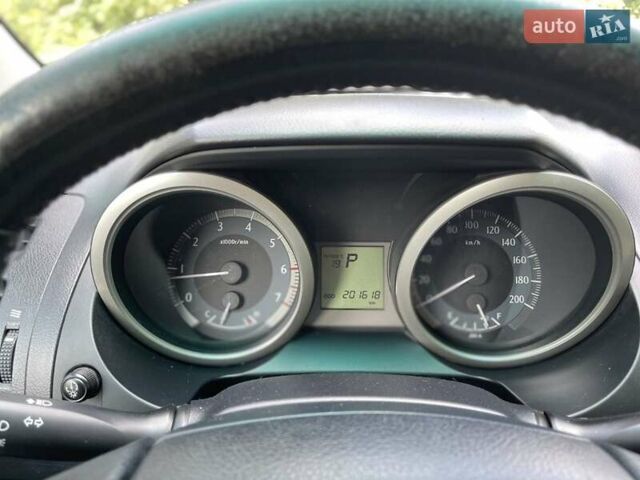 Сірий Тойота Ленд Крузер Прадо, об'ємом двигуна 3.96 л та пробігом 201 тис. км за 25000 $, фото 14 на Automoto.ua