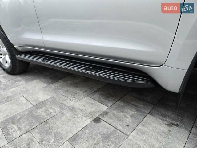 Серый Тойота Ленд Крузер Прадо, объемом двигателя 3 л и пробегом 281 тыс. км за 21900 $, фото 50 на Automoto.ua