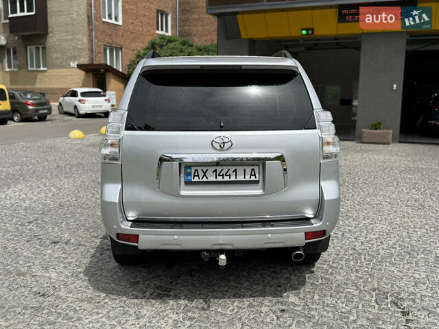 Тойота Ленд Крузер Прадо 2012 в Харькове на Automoto.ua Серый Тойота Ленд Крузер Прадо, объемом двигателя 4 л и пробегом 170 тыс. км за 20000 $, фото 9 на Automoto.ua