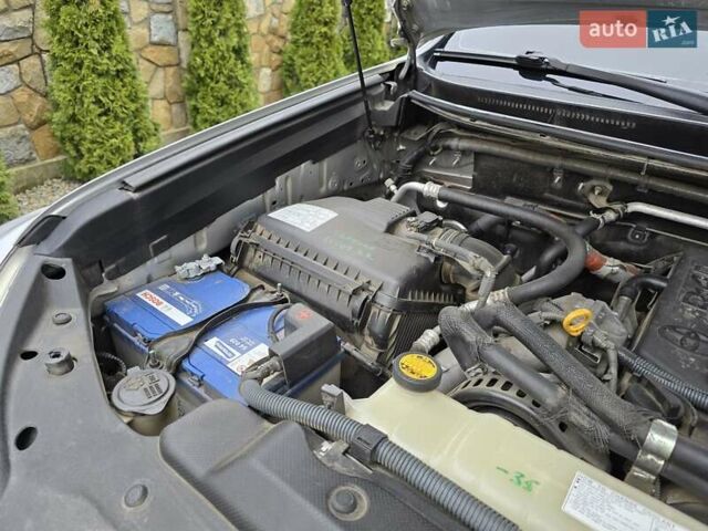 Серый Тойота Ленд Крузер Прадо, объемом двигателя 3 л и пробегом 281 тыс. км за 21900 $, фото 68 на Automoto.ua