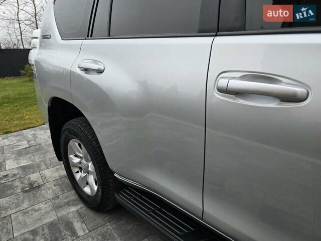 Серый Тойота Ленд Крузер Прадо, объемом двигателя 3 л и пробегом 281 тыс. км за 21900 $, фото 51 на Automoto.ua