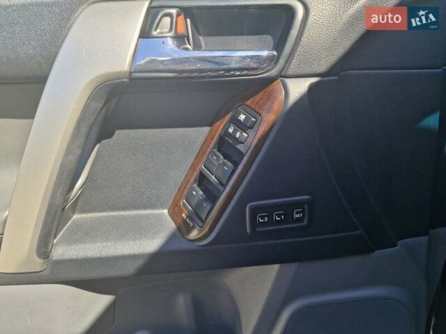 Серый Тойота Ленд Крузер Прадо, объемом двигателя 2.98 л и пробегом 267 тыс. км за 26000 $, фото 13 на Automoto.ua