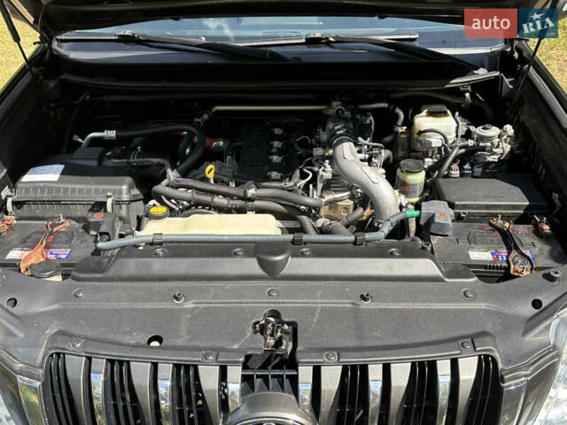 Сірий Тойота Ленд Крузер Прадо, об'ємом двигуна 2.98 л та пробігом 347 тис. км за 24000 $, фото 16 на Automoto.ua