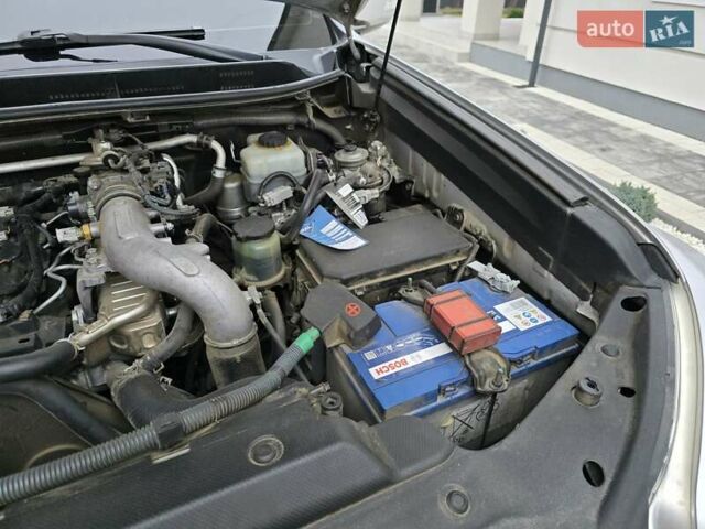 Серый Тойота Ленд Крузер Прадо, объемом двигателя 3 л и пробегом 281 тыс. км за 21900 $, фото 67 на Automoto.ua