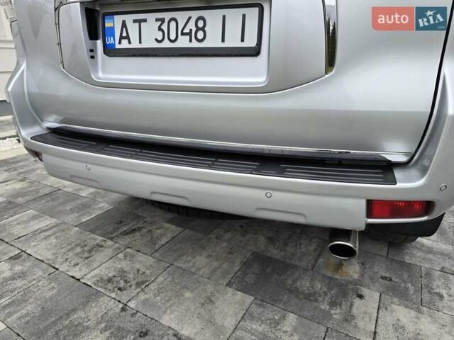 Серый Тойота Ленд Крузер Прадо, объемом двигателя 3 л и пробегом 281 тыс. км за 21900 $, фото 56 на Automoto.ua