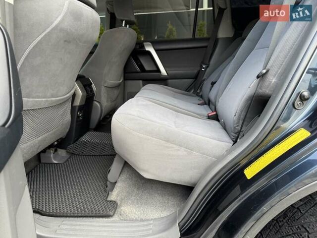 Сірий Тойота Ленд Крузер Прадо, об'ємом двигуна 2.98 л та пробігом 228 тис. км за 25500 $, фото 17 на Automoto.ua