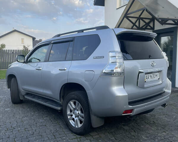 Серый Тойота Ленд Крузер Прадо, объемом двигателя 3.96 л и пробегом 163 тыс. км за 30500 $, фото 3 на Automoto.ua