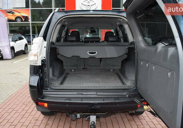 Серый Тойота Ленд Крузер Прадо, объемом двигателя 3.96 л и пробегом 295 тыс. км за 25900 $, фото 9 на Automoto.ua