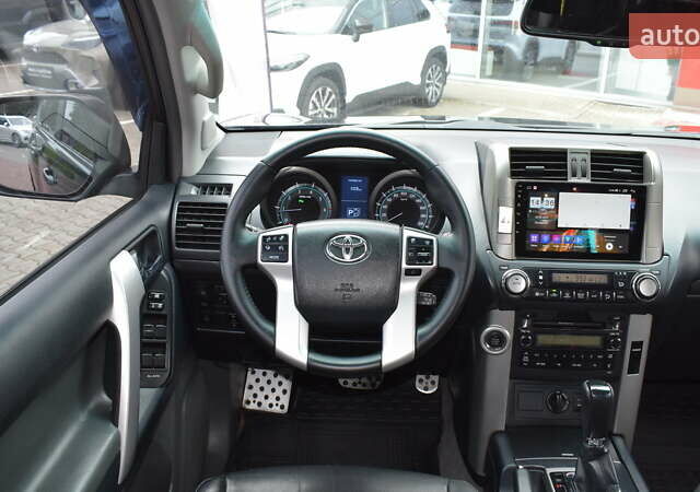 Серый Тойота Ленд Крузер Прадо, объемом двигателя 3.96 л и пробегом 295 тыс. км за 25900 $, фото 8 на Automoto.ua