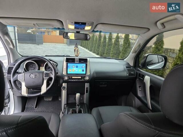 Серый Тойота Ленд Крузер Прадо, объемом двигателя 3 л и пробегом 281 тыс. км за 21900 $, фото 33 на Automoto.ua