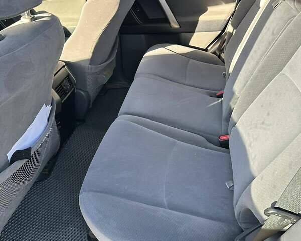 Серый Тойота Ленд Крузер Прадо, объемом двигателя 2.98 л и пробегом 280 тыс. км за 24000 $, фото 16 на Automoto.ua