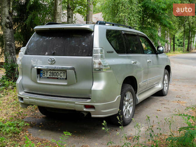 Тойота Ленд Крузер Прадо 2012 в Житомире на Automoto.ua Серый Тойота Ленд Крузер Прадо, объемом двигателя 2.98 л и пробегом 185 тыс. км за 22000 $, фото 3 на Automoto.ua