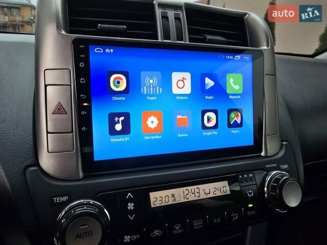 Серый Тойота Ленд Крузер Прадо, объемом двигателя 3 л и пробегом 281 тыс. км за 21900 $, фото 21 на Automoto.ua