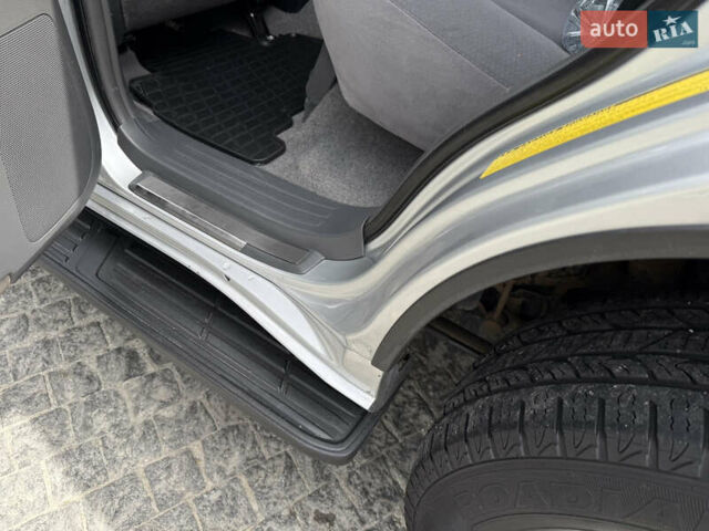 Тойота Ленд Крузер Прадо 2012 в Харькове на Automoto.ua Серый Тойота Ленд Крузер Прадо, объемом двигателя 4 л и пробегом 170 тыс. км за 20000 $, фото 20 на Automoto.ua