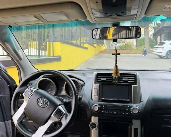 Серый Тойота Ленд Крузер Прадо, объемом двигателя 2.98 л и пробегом 267 тыс. км за 26000 $, фото 7 на Automoto.ua