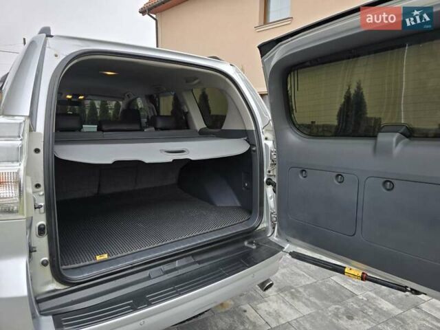 Серый Тойота Ленд Крузер Прадо, объемом двигателя 3 л и пробегом 281 тыс. км за 21900 $, фото 29 на Automoto.ua