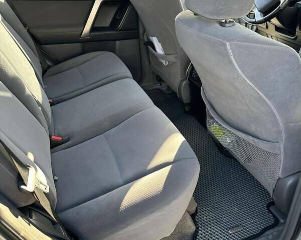 Серый Тойота Ленд Крузер Прадо, объемом двигателя 2.98 л и пробегом 280 тыс. км за 24000 $, фото 18 на Automoto.ua