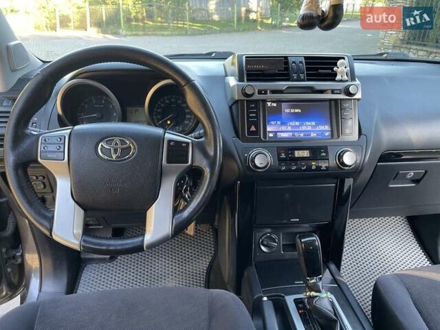 Сірий Тойота Ленд Крузер Прадо, об'ємом двигуна 2.7 л та пробігом 238 тис. км за 24450 $, фото 17 на Automoto.ua