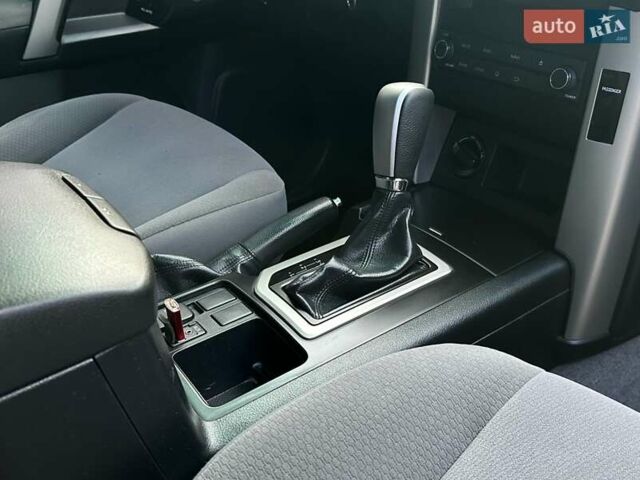 Серый Тойота Ленд Крузер Прадо, объемом двигателя 2.69 л и пробегом 173 тыс. км за 23900 $, фото 10 на Automoto.ua