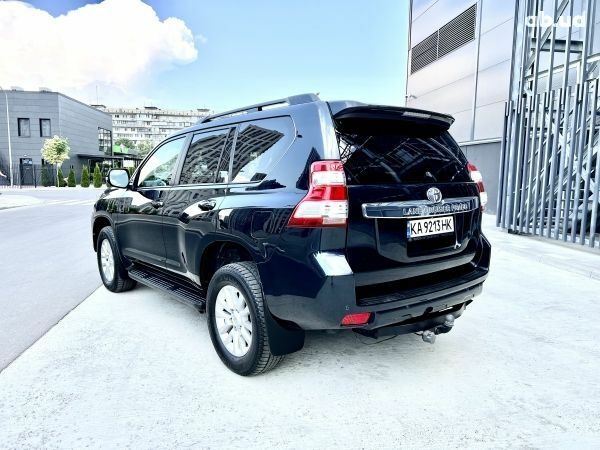 Серый Тойота Ленд Крузер Прадо, объемом двигателя 3 л и пробегом 140 тыс. км за 33500 $, фото 4 на Automoto.ua