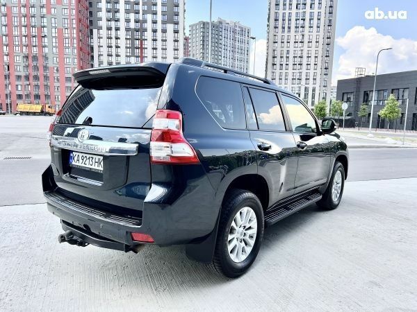 Серый Тойота Ленд Крузер Прадо, объемом двигателя 3 л и пробегом 140 тыс. км за 33500 $, фото 3 на Automoto.ua