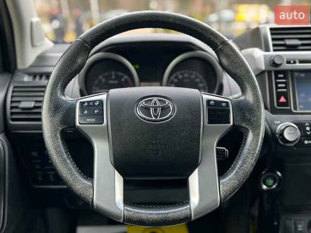 Серый Тойота Ленд Крузер Прадо, объемом двигателя 2.98 л и пробегом 126 тыс. км за 30800 $, фото 10 на Automoto.ua