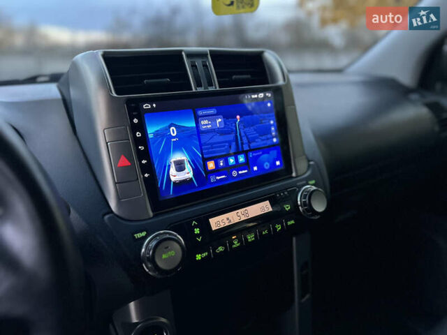 Серый Тойота Ленд Крузер Прадо, объемом двигателя 2.98 л и пробегом 225 тыс. км за 23999 $, фото 15 на Automoto.ua