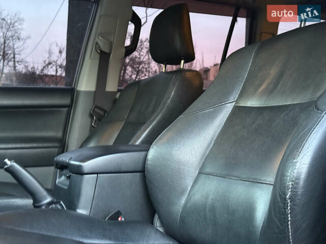 Серый Тойота Ленд Крузер Прадо, объемом двигателя 3 л и пробегом 259 тыс. км за 23500 $, фото 16 на Automoto.ua