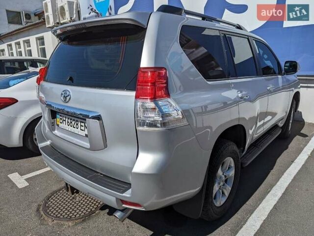 Сірий Тойота Ленд Крузер Прадо, об'ємом двигуна 3.96 л та пробігом 160 тис. км за 27000 $, фото 12 на Automoto.ua