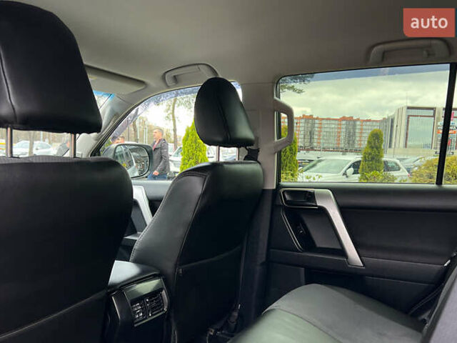 Серый Тойота Ленд Крузер Прадо, объемом двигателя 2.98 л и пробегом 126 тыс. км за 30800 $, фото 18 на Automoto.ua