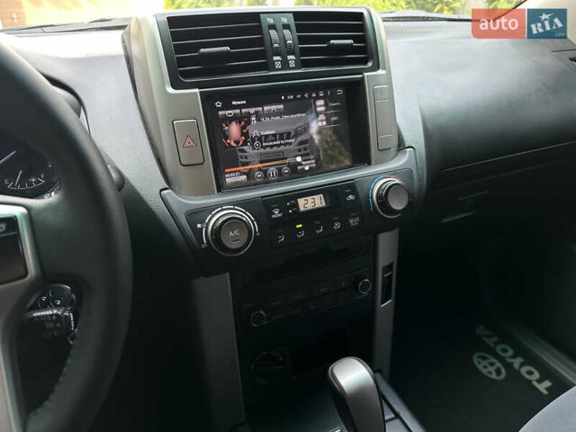 Серый Тойота Ленд Крузер Прадо, объемом двигателя 2.69 л и пробегом 173 тыс. км за 23900 $, фото 20 на Automoto.ua