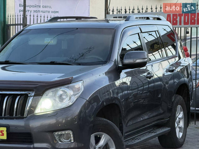 Серый Тойота Ленд Крузер Прадо, объемом двигателя 3 л и пробегом 259 тыс. км за 23500 $, фото 3 на Automoto.ua
