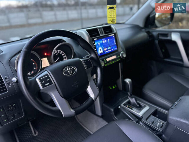 Серый Тойота Ленд Крузер Прадо, объемом двигателя 2.98 л и пробегом 225 тыс. км за 23999 $, фото 13 на Automoto.ua