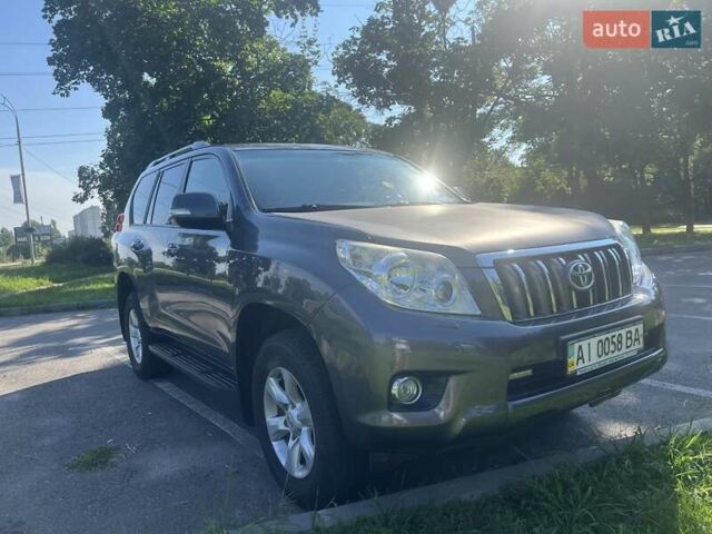 Серый Тойота Ленд Крузер Прадо, объемом двигателя 3 л и пробегом 242 тыс. км за 24800 $, фото 5 на Automoto.ua