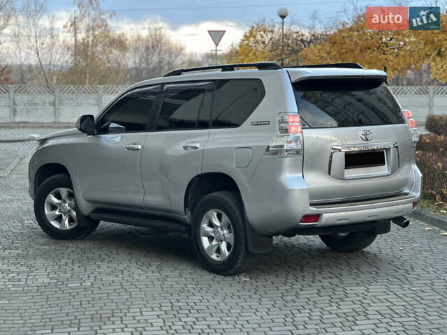 Серый Тойота Ленд Крузер Прадо, объемом двигателя 2.98 л и пробегом 225 тыс. км за 23999 $, фото 2 на Automoto.ua